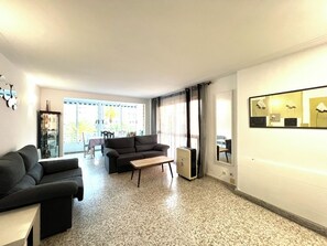 TV - Alicante Muchavista Beach-Sea View, Pool, Wifi, Air Conditioning (Alacant)