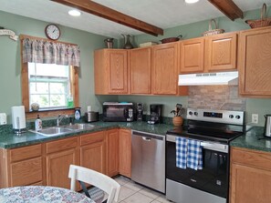 Fridge, microwave, oven, coffee/tea maker