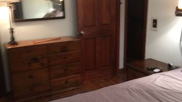 3 soveværelser, skrivebord, strygejern/strygebræt, gratis Wi-Fi