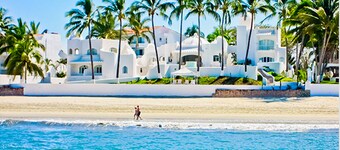 Unique Beachfront Luxury Residence: Private Beach, 5 Br, Sleeps Up to 15