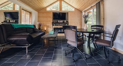 Yksinäinen hytti paeta lähellä Olympic National Park