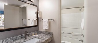 Travelodge by Wyndham Albuquerque West