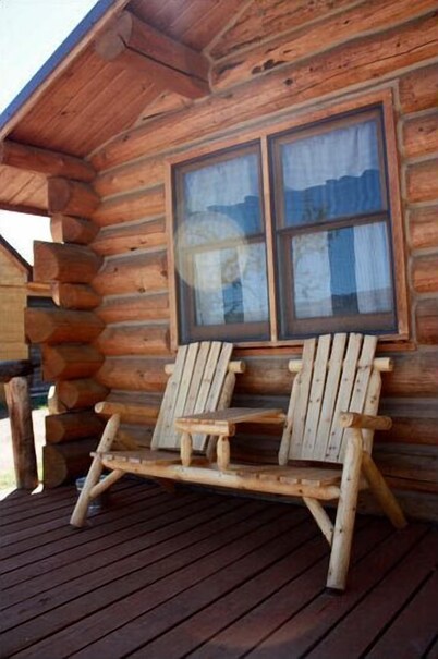 Scenic guest ranch with cozy cabin located between Cody, Wy and Yellowstone Park