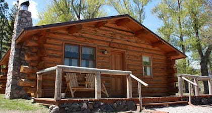 Scenic guest ranch with cozy cabin located between Cody, Wy and Yellowstone Park