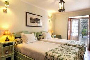 Traditionelt værelse med 2 enkeltsenge | Individuelt design, individuel indretning, gratis Wi-Fi, sengetøj