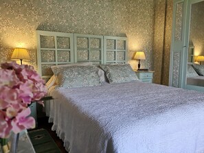 Superior Apartment, 2 Bedrooms | Individually decorated, individually furnished, free WiFi, bed sheets - Casa da Azenha (Lamego)