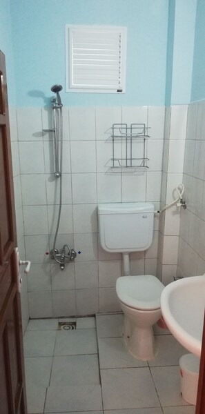 Double Room | Bathroom