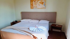 Double Room | Desk, free WiFi, bed sheets - Hotel Dias em Pouso Alegre-MG (Pouso Alegre)