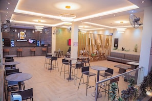 Se sirven desayunos, almuerzos y cenas