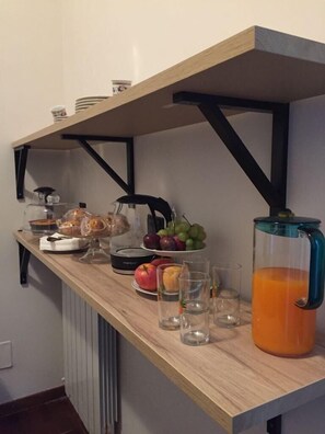 Tägliches inbegriffenes großes Frühstück