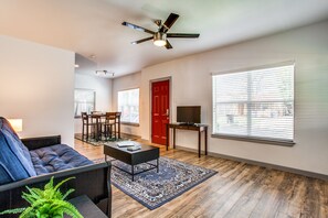 Living area - Palo De Rosa (San Antonio)