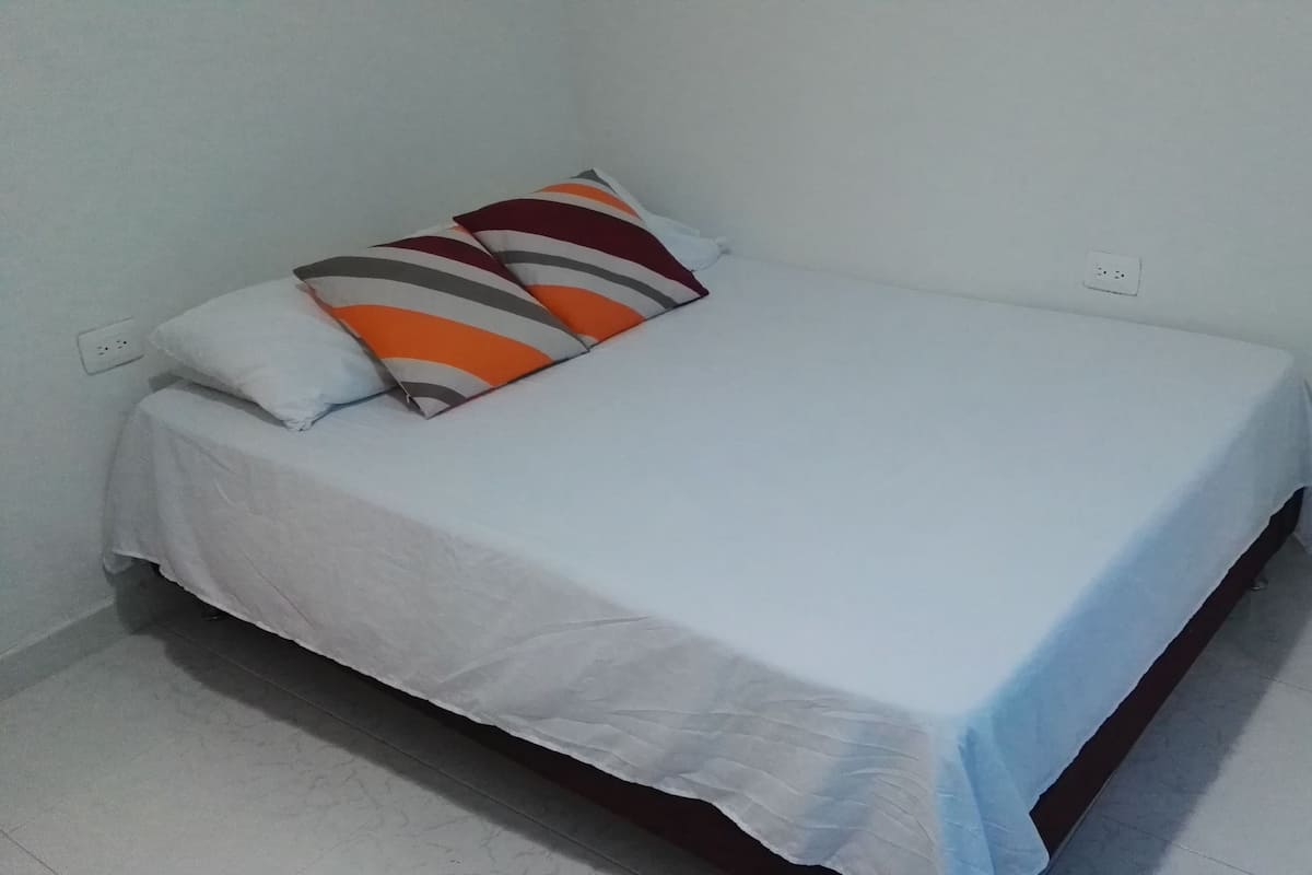 Studio Standard, non-fumeur | Draps en coton égyptien, accès au Wi-Fi (inclus), literie fournie