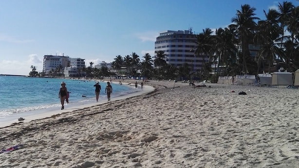 Beach - Golden Beach Apartments (San Andrés)