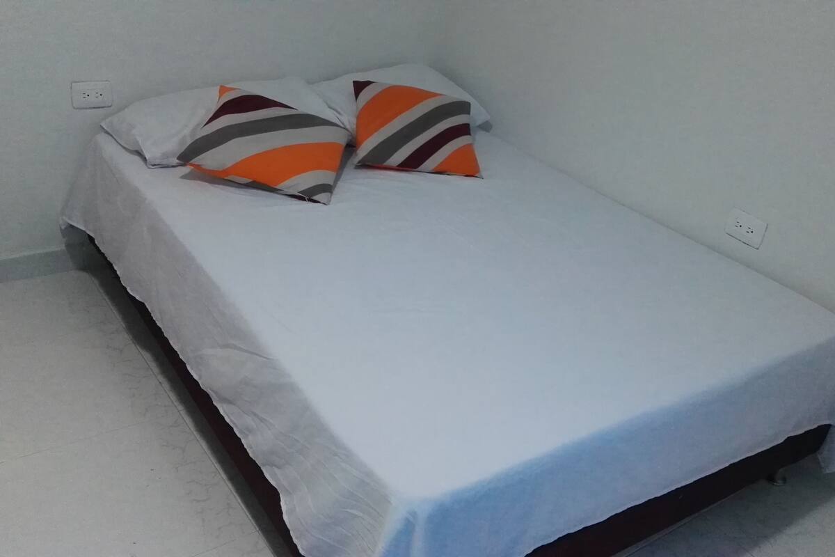 Draps en coton égyptien, accès au Wi-Fi (inclus), literie fournie