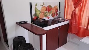 Standard Studio, Non Smoking | Private kitchenette - Golden Beach Apartments (San Andrés)
