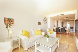 Living area - Ground floor apartment with amazing views-Fl8-1 (Ojen)
