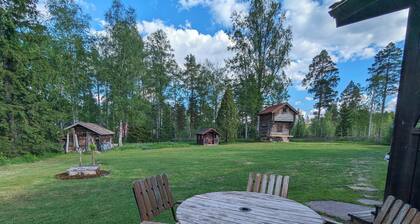 'Tomtebo' - Cosy lake view cabin in Gesunda, Mora