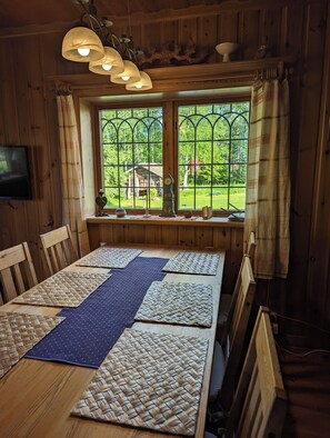 Dining - 'Tomtebo' - Cosy lake view cabin in Gesunda, Mora (Mora S)