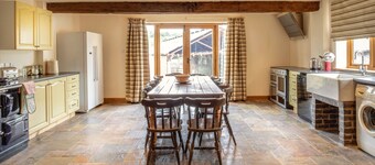 Dog and Family-Friendly Self-Catering Farmhouse on Working Farm