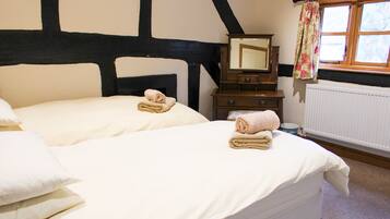 6 bedrooms, iron/ironing board, travel cot, free WiFi