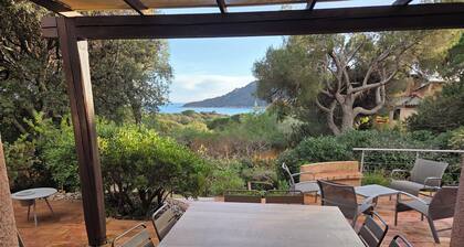 Schöne Villa mit Pool - Meerblick - PALOMBAGGIA