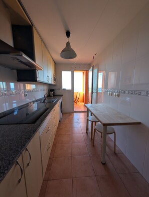 Fridge, microwave, coffee/tea maker, toaster