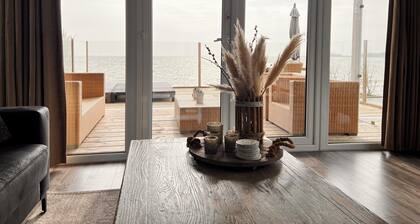 Luxury Holiday Villa ***** Markermeer Bovenkarspel directly on the Markermeer