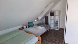3 chambres, bureau, lit de bébé portatif, accès au Wi-Fi (inclus)
