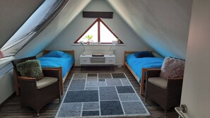 3 Schlafzimmer, Schreibtisch, Reisekinderbett, kostenloses WLAN