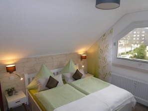 2 bedrooms, iron/ironing board, travel crib, free WiFi