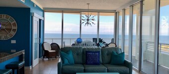 Floor To Ceiling Windows Overlook The Gulf of America's Pristine White Beaches 