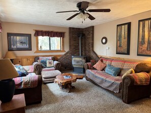 Smart-TV, Kamin, Videospielkonsole, Netflix