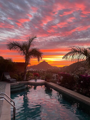 Casa Flamingo Cabo Luxurious Home. Spacious Rooms, Private Pool and Jacuzzi