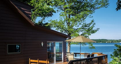 Toller Herbsturlaub auf dem Finger Lakes Wine Trail: Owasco East Side Lakefront