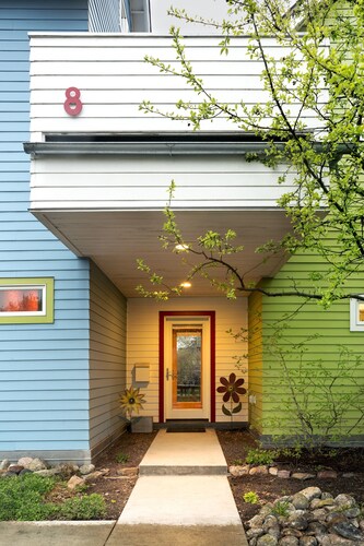 Fantastic Modern "Green" Home In Downtown Bozeman.  
Reg. #STR23-00029 