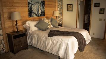 3 habitaciones, tabla de planchar con plancha, wifi y ropa de cama