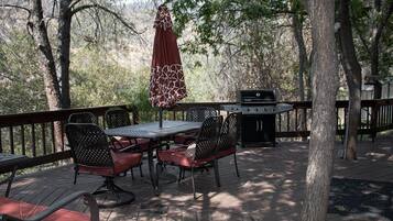 屋外ダイニングエリア