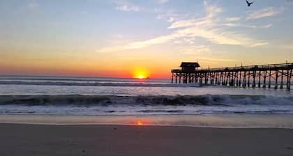 Cozy Condo Retreat.Close to Beaches/Disney/NASA.Tranquil Large Pool/Jacuzzi area