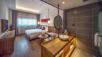 Double Room, Garden View | In-room safe, blackout curtains, free WiFi