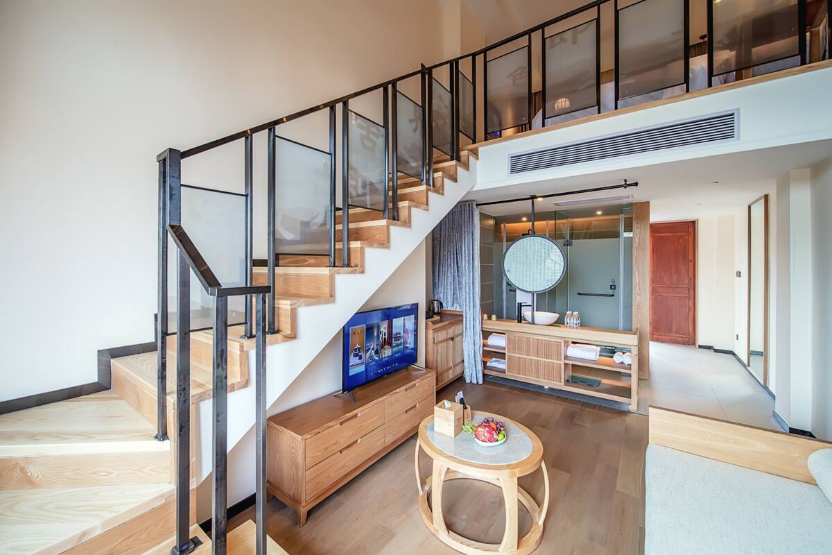 Family Room | Living area | LCD TV