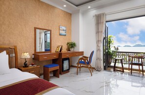 Deluxe Double Room, 1 Queen Bed, Sea View