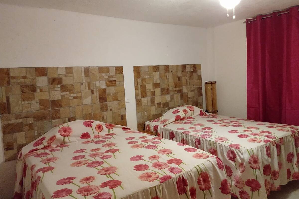 Individually furnished, free WiFi, bed sheets, wheelchair access