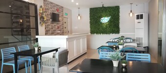 埃昂百年快捷酒店