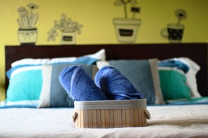 3 bedrooms, iron/ironing board, free WiFi - 5 Min Ninman Road & Best Mountain View (Chiang Mai)