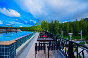 Piscina a l'aire lliure 