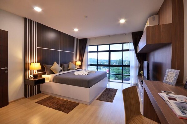 Junior Studio Suite | Free minibar items, in-room safe, desk, blackout drapes - Golden Manora Hotel Bangtao Beach (Choeng Thale)