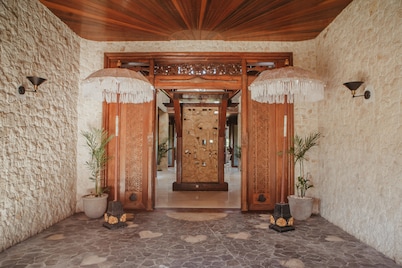 Massive Villa Brawa in Canggu