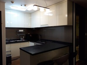 Full House | Private kitchen | Fridge, microwave - Magellan 21 Asterium (Seoul)