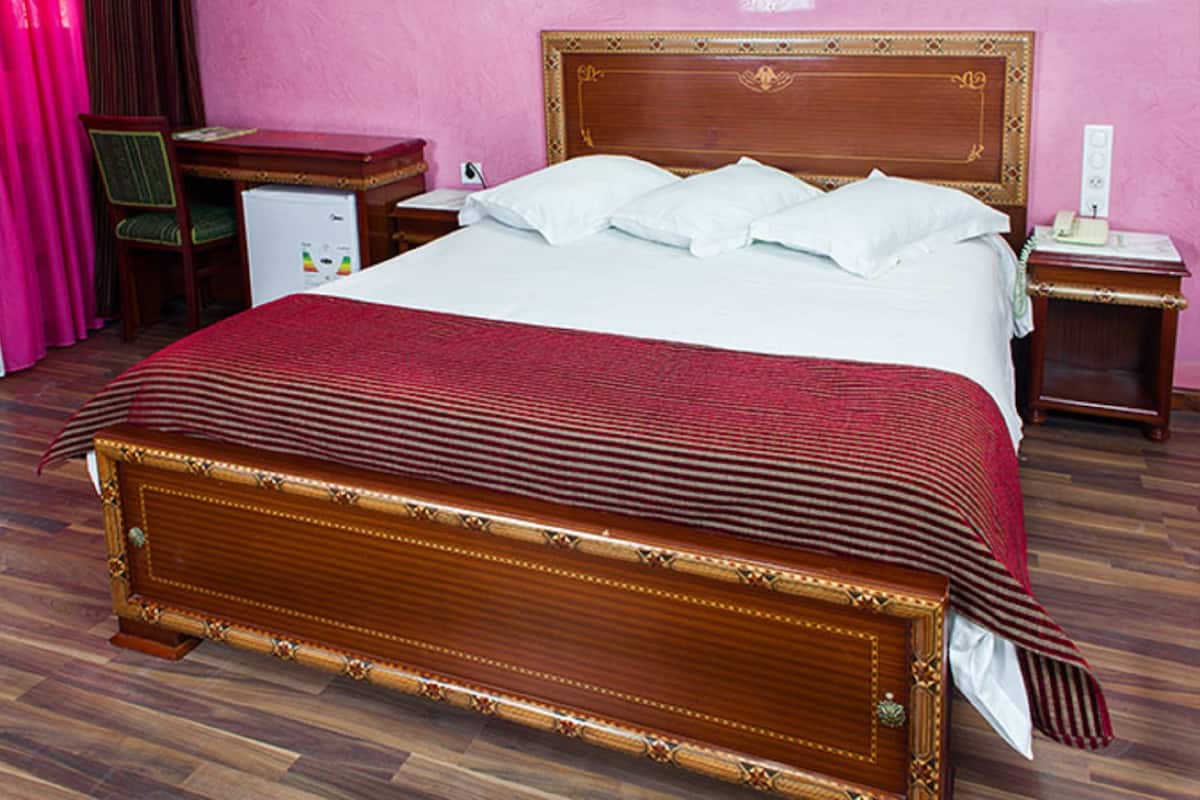 Minibar, in-room safe, free WiFi, bed sheets