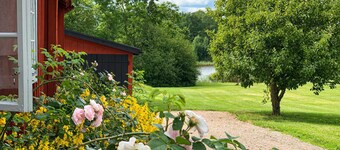 Cozy home in Mantorp with WiFi